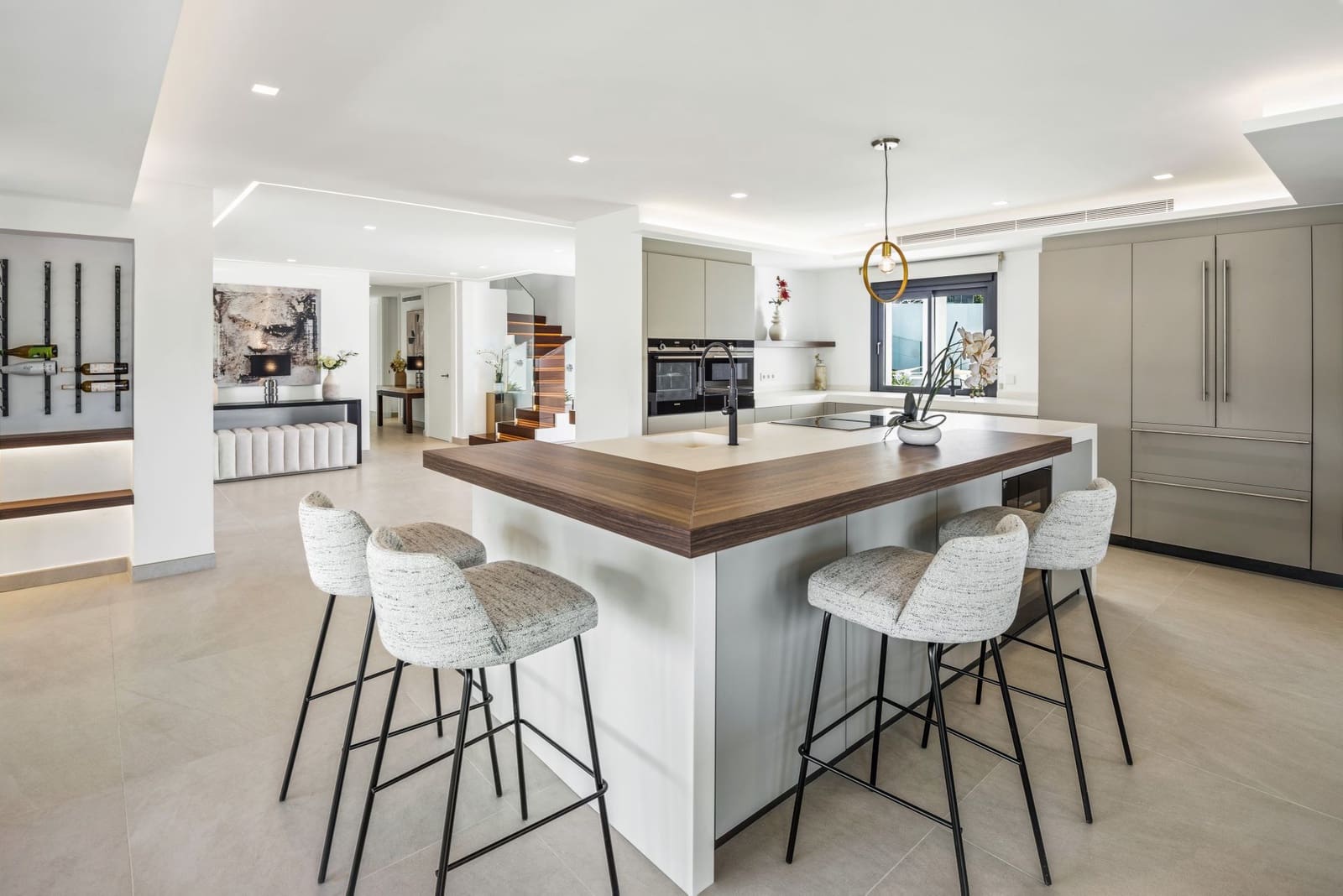 5 soveværelse Villa til salg i Nueva Andalucia med swimmingpool garage - € 5.695.000 (Ref: 8464257)