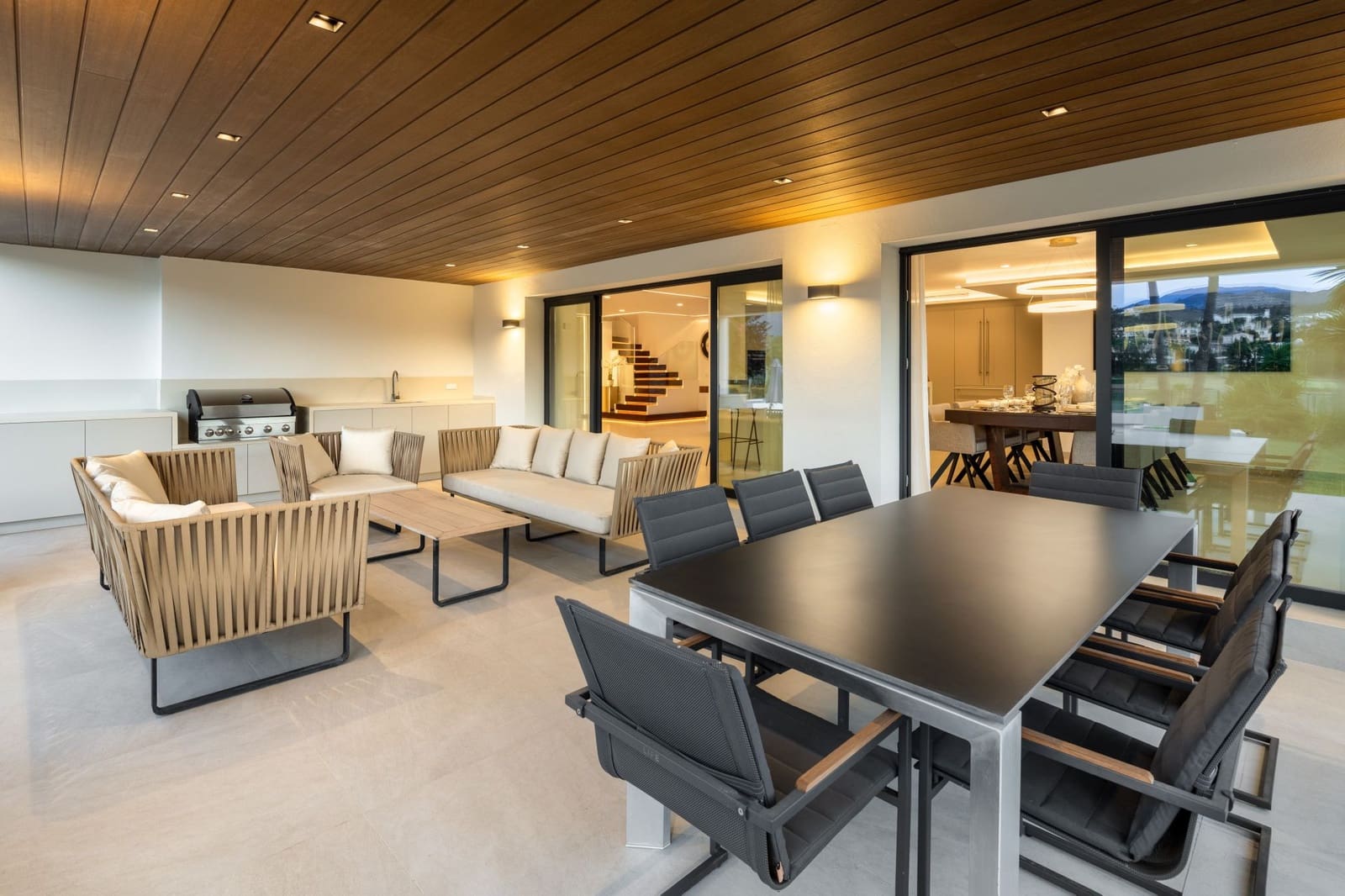 5 soveværelse Villa til salg i Nueva Andalucia med swimmingpool garage - € 5.695.000 (Ref: 8464257)