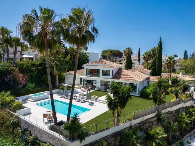 5 sovrum Villa till salu i Nueva Andalucia, Marbella med pool garage - 5 695 000 € (Ref: 8464257)