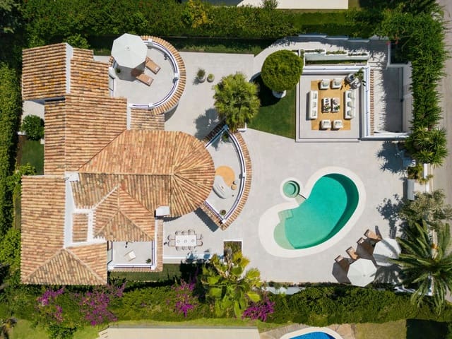 5 sypialnia Willa na sprzedaż w Nueva Andalucia, Marbella z basenem garażem - 3 695 000 € (Ref: 8464258)