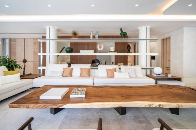 5 slaapkamer Villa te koop in Marbella met zwembad garage - € 12.950.000 (Ref: 8464259)