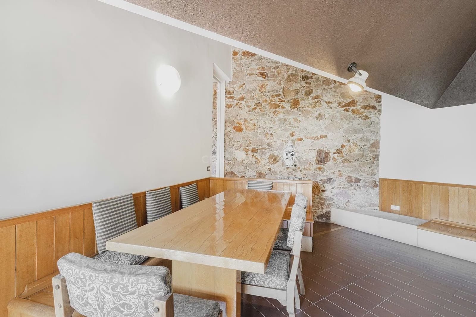 7 soveværelse Finca/Landehus til salg i Sant Hilari Sacalm med swimmingpool garage - € 1.350.000 (Ref: 8464261)