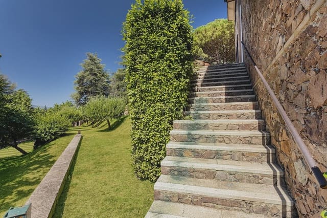 7 sypialnia Finka/Dom wiejski na sprzedaż w Sant Hilari Sacalm z basenem garażem - 1 350 000 € (Ref: 8464261)