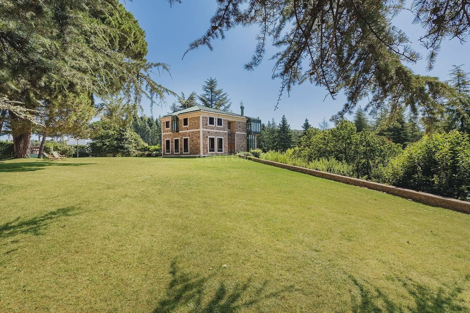 7 soveværelse Finca/Landehus til salg i Sant Hilari Sacalm med swimmingpool garage - € 1.350.000 (Ref: 8464261)