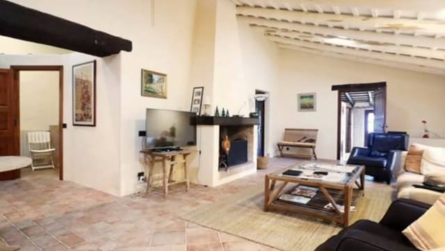 4 makuuhuone Huoneisto myytävänä paikassa Santa Cristina d'Aro mukana uima-altaan 
autotalli - 975 000 € (Ref: 8464262)