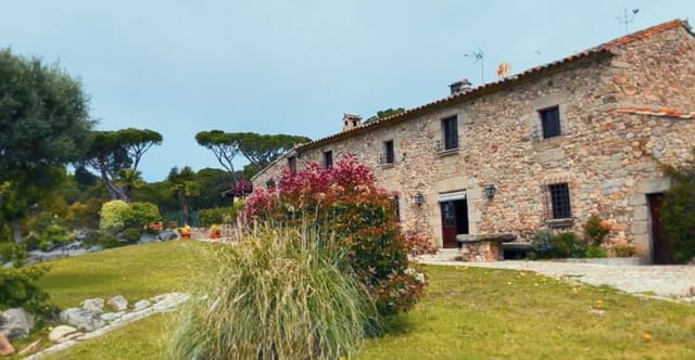 4 slaapkamer Finca/Landhuis te koop in Santa Cristina d'Aro met zwembad garage - € 975.000 (Ref: 8464262)