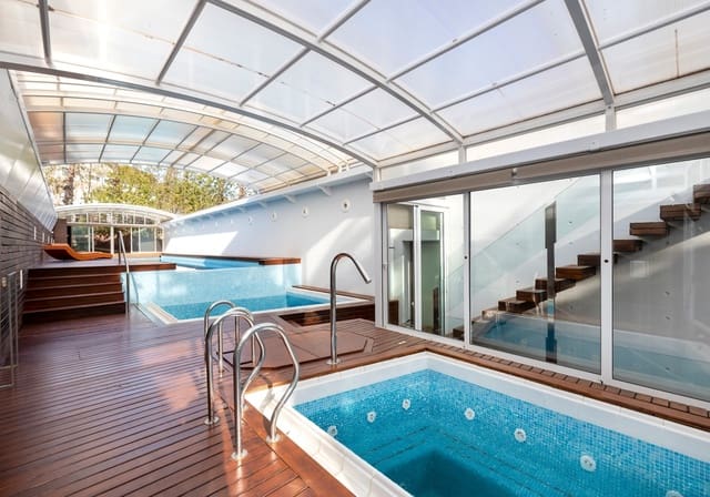 11 makuuhuone Huvila myytävänä paikassa Sitges mukana uima-altaan - 14 000 000 € (Ref: 8464264)