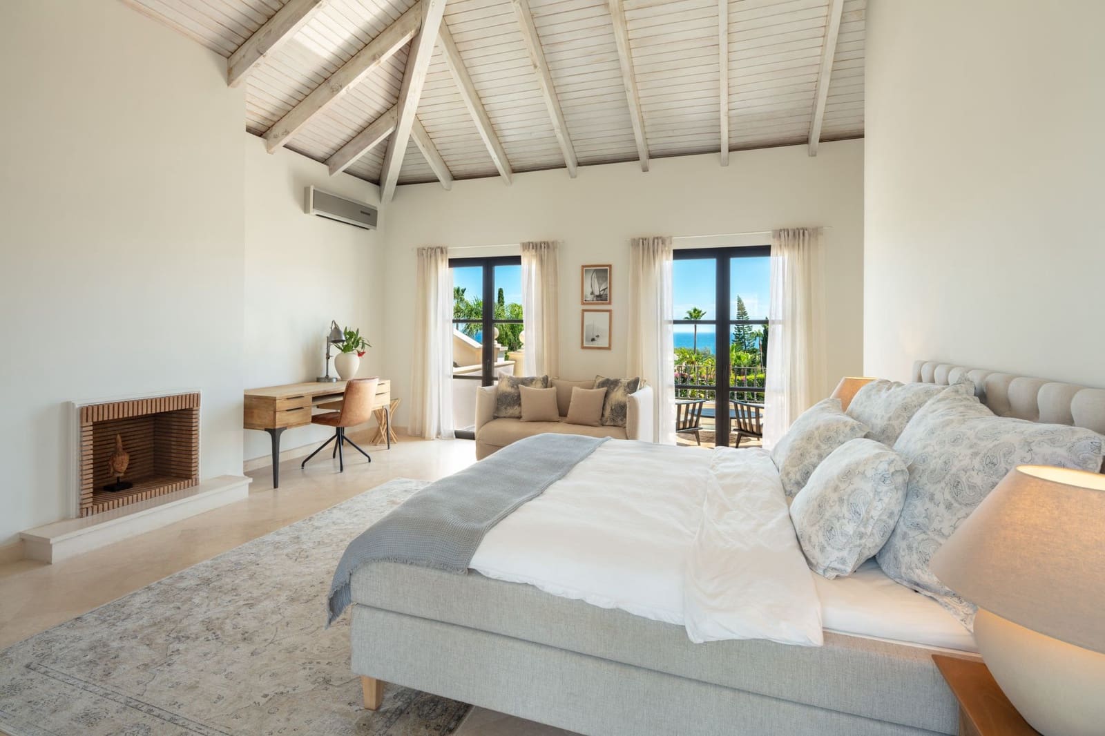 5 quarto Moradia para venda em Benahavis com piscina garagem - 3 800 000 € (Ref: 8464266)