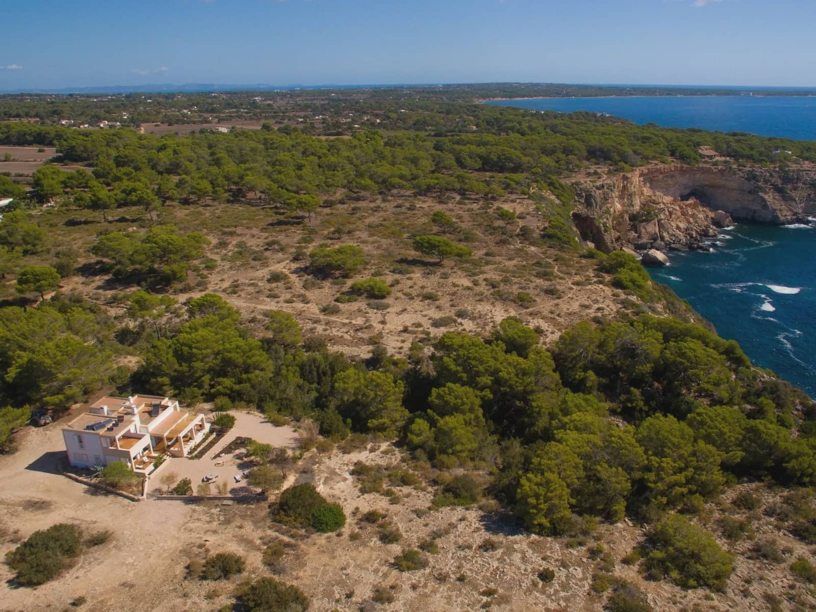 3 slaapkamer Villa te koop in Cap De Barbaria met zwembad garage - € 3.250.000 (Ref: 8464267)