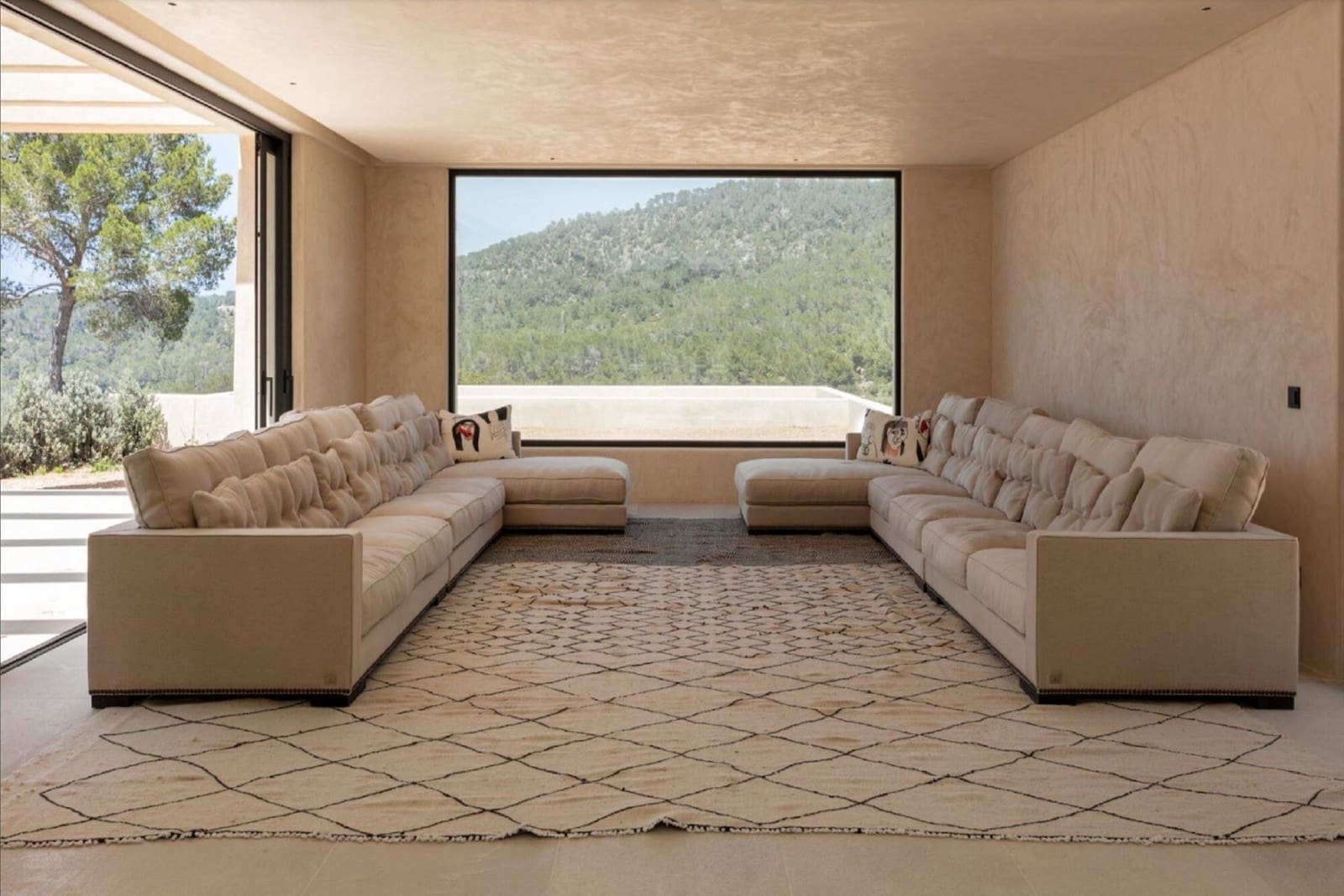 6 soveværelse Villa til salg i Cala Tarida med swimmingpool garage - € 17.000.000 (Ref: 8464269)