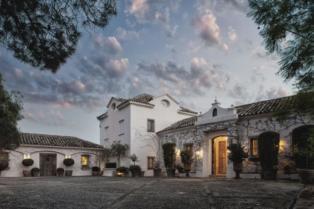 6 soveværelse Finca/Landehus til salg i Marbella med swimmingpool garage - € 6.650.000 (Ref: 8464272)