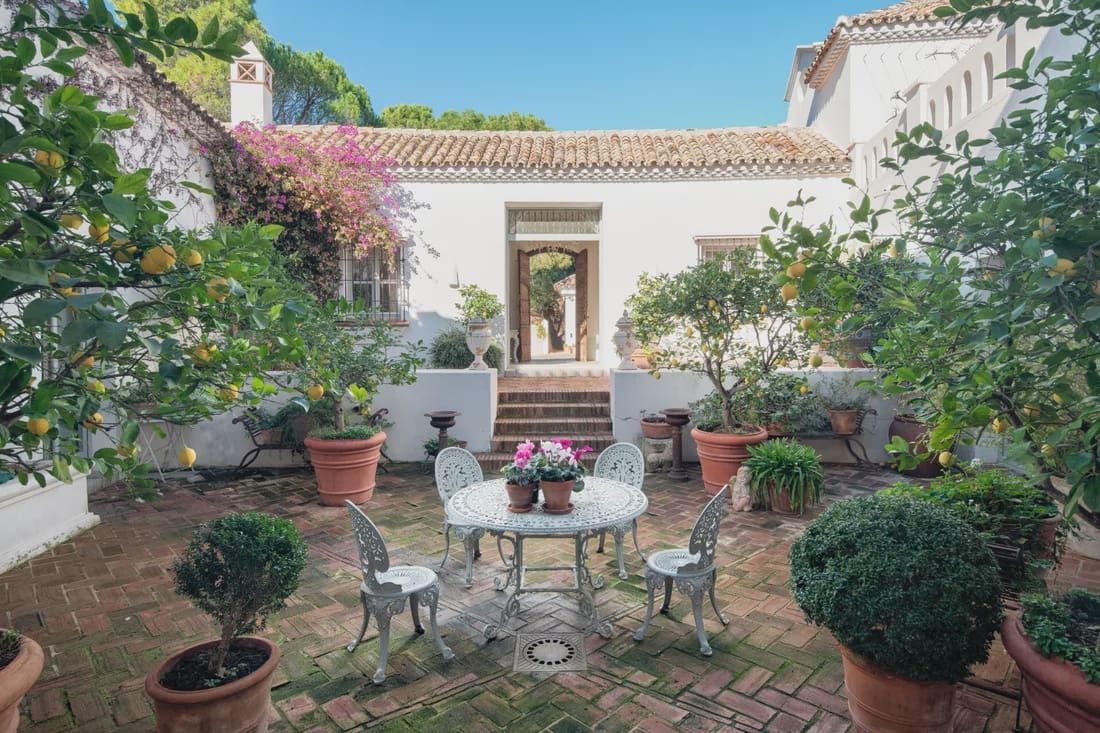 6 soveværelse Finca/Landehus til salg i Marbella med swimmingpool garage - € 6.650.000 (Ref: 8464272)