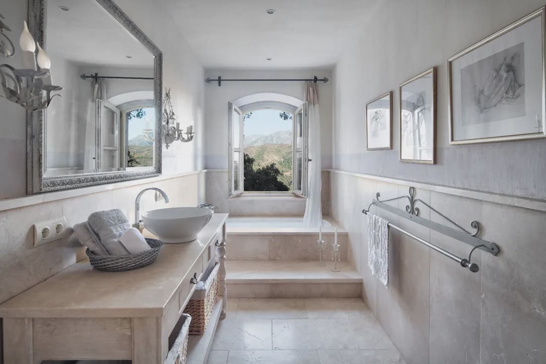 6 soveværelse Finca/Landehus til salg i Marbella med swimmingpool garage - € 6.650.000 (Ref: 8464272)