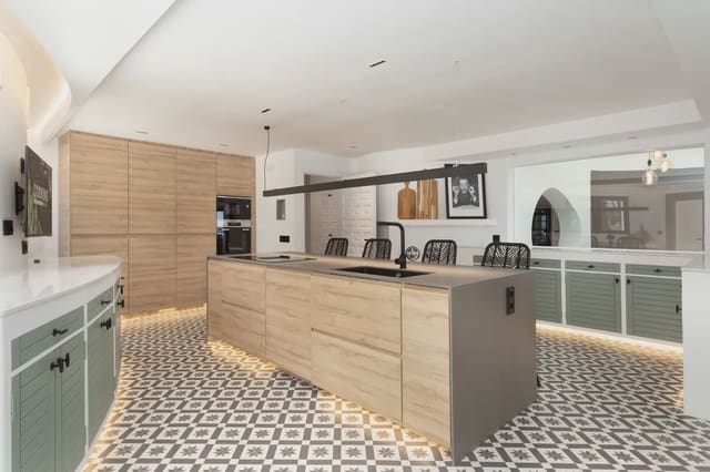 9 Zimmer Villa zu verkaufen in Llafranc, Palafrugell mit Pool Garage - 7.000.000 € (Ref: 8464276)