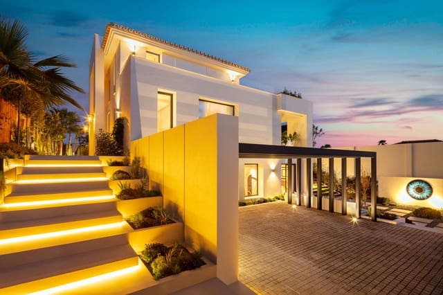 4 sovrum Villa till salu i Nueva Andalucia, Marbella med pool garage - 3 690 000 € (Ref: 8464280)