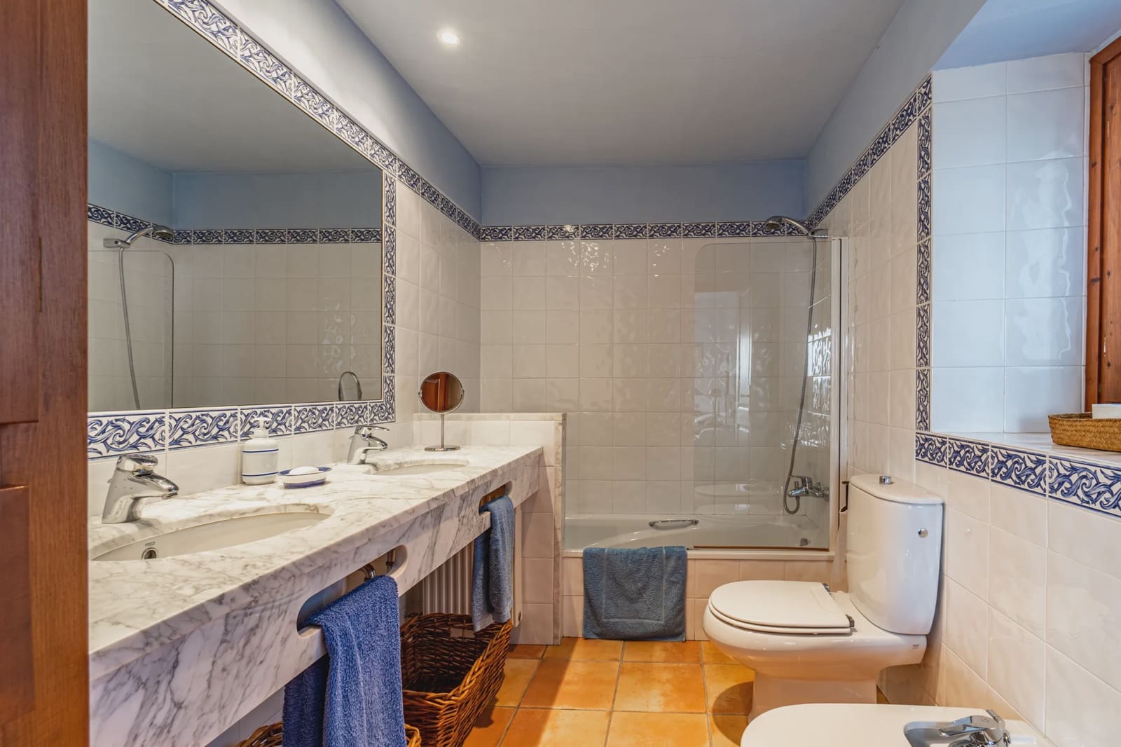 7 soveværelse Finca/Landehus til salg i Agullana med swimmingpool garage - € 1.300.000 (Ref: 8464284)