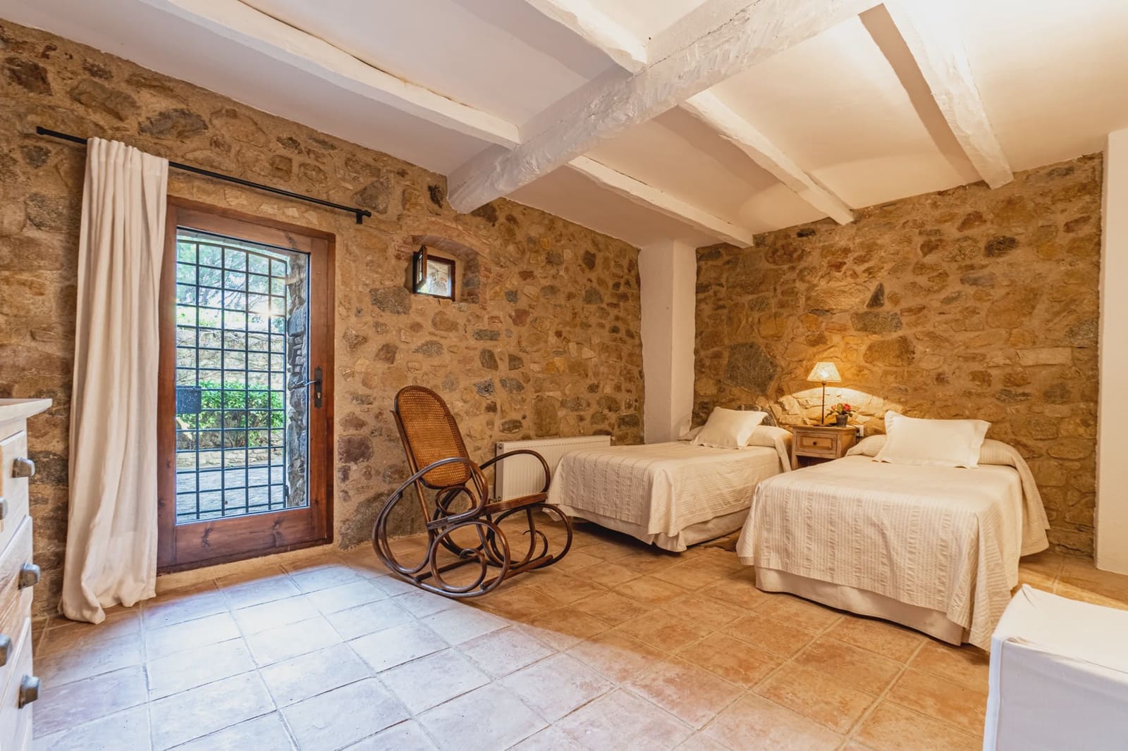 7 soveværelse Finca/Landehus til salg i Agullana med swimmingpool garage - € 1.300.000 (Ref: 8464284)