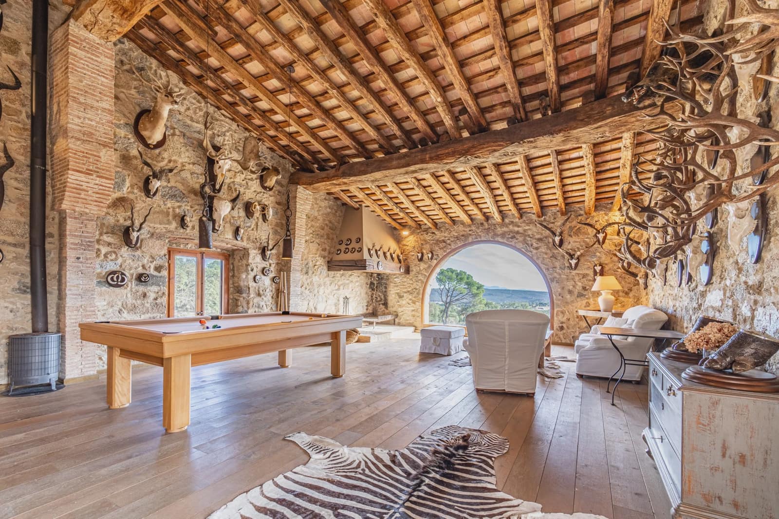 7 soveværelse Finca/Landehus til salg i Agullana med swimmingpool garage - € 1.300.000 (Ref: 8464284)