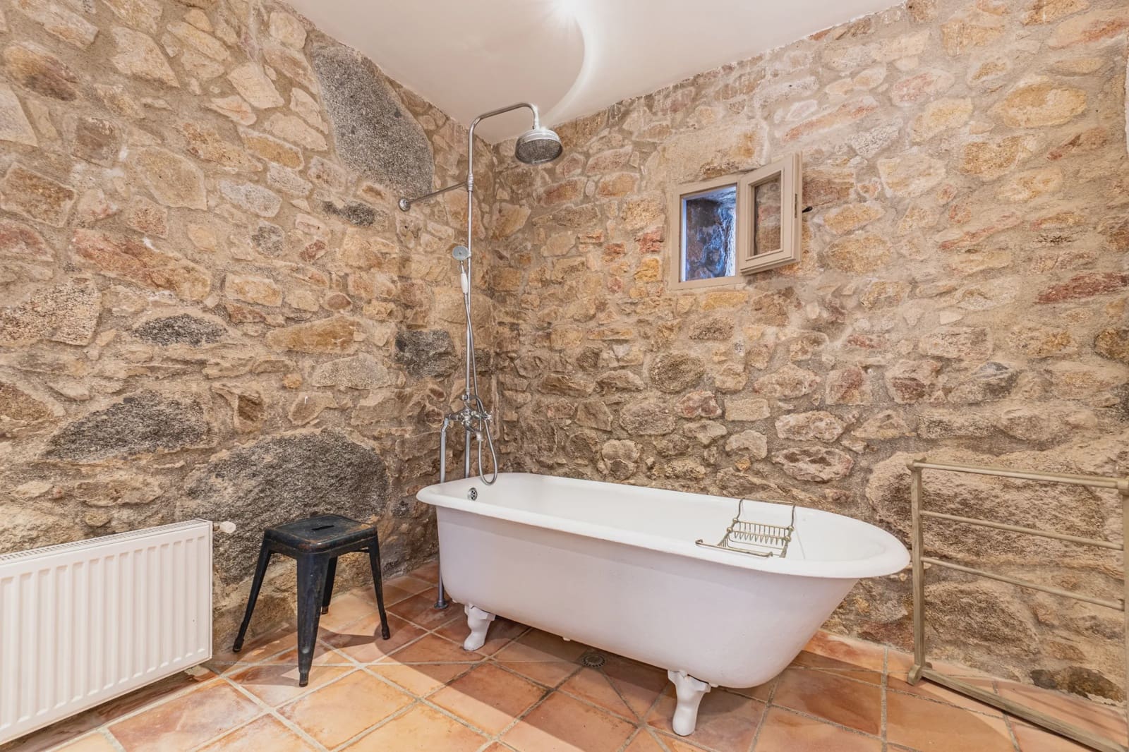 7 soveværelse Finca/Landehus til salg i Agullana med swimmingpool garage - € 1.300.000 (Ref: 8464284)