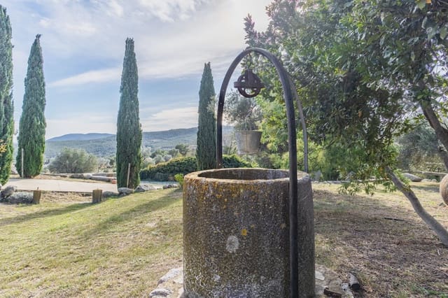 7 makuuhuone Maalaistalo myytävänä paikassa Agullana mukana uima-altaan 
autotalli - 1 300 000 € (Ref: 8464284)