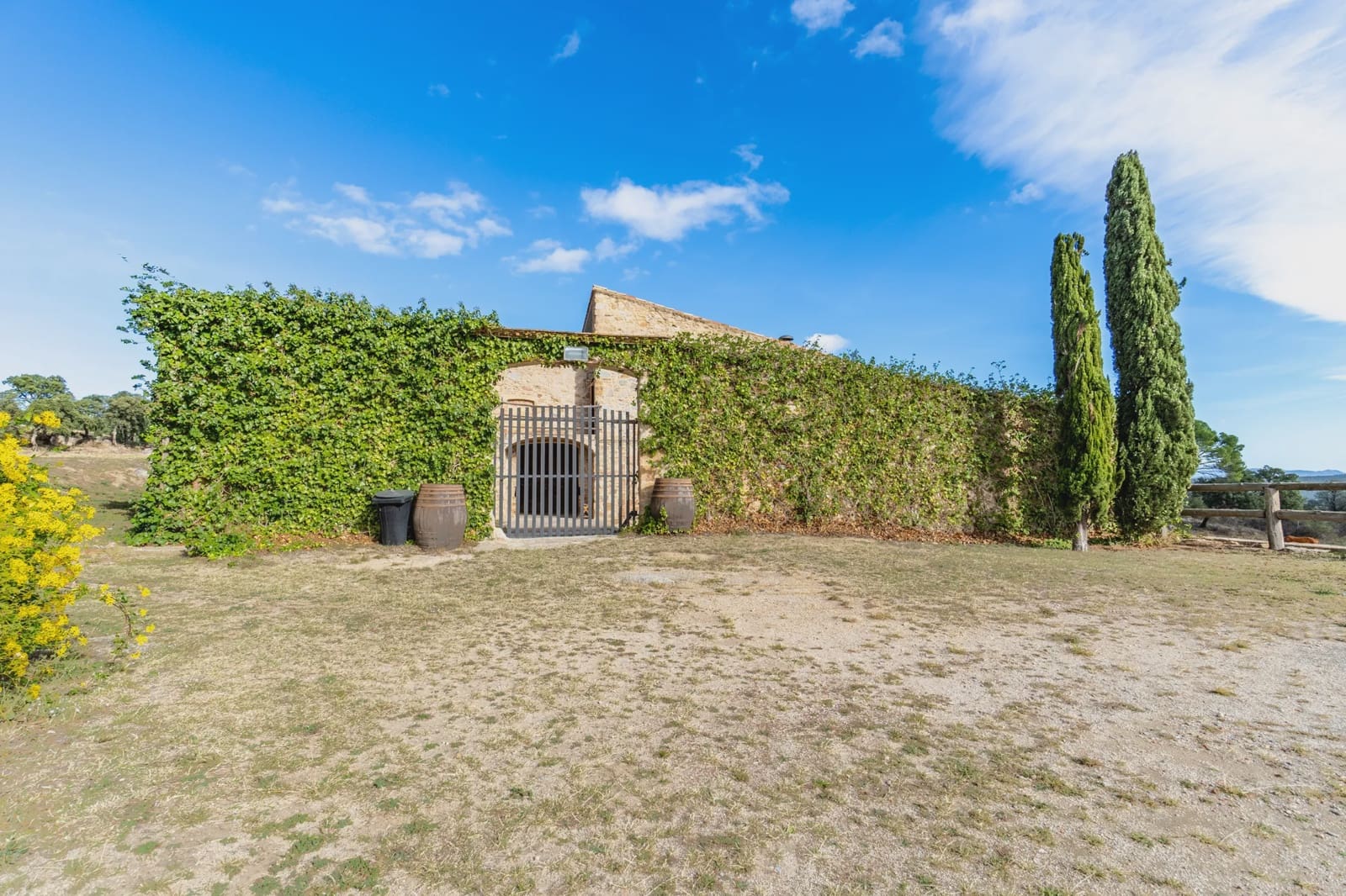 7 soveværelse Finca/Landehus til salg i Agullana med swimmingpool garage - € 1.300.000 (Ref: 8464284)