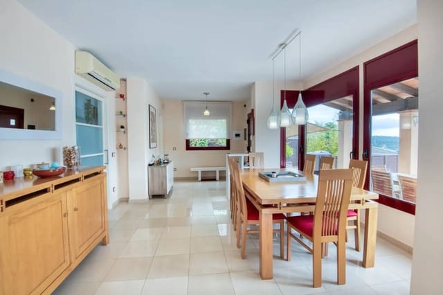 4 camera da letto Villa in vendita in Castell-Platja d'Aro con piscina garage - 795.000 € (Rif: 8464291)