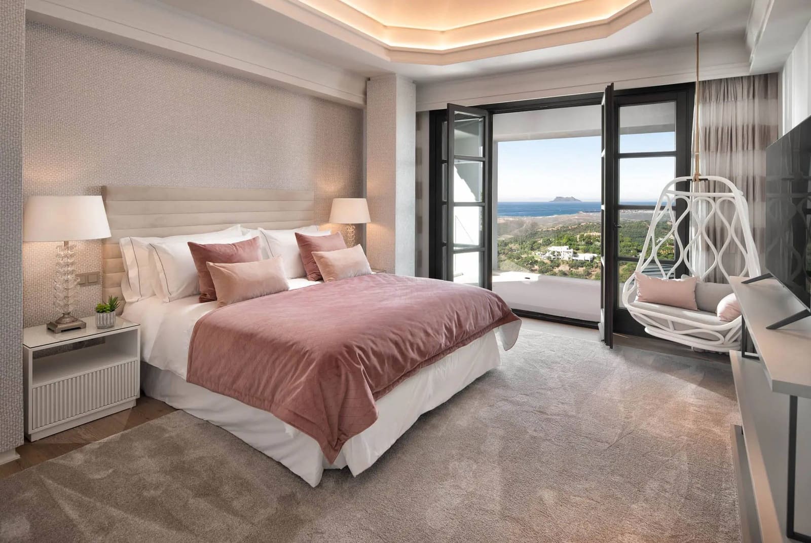 8 bedroom Villa for sale in La Zagaleta with pool garage - € 16,900,000 (Ref: 8464292)