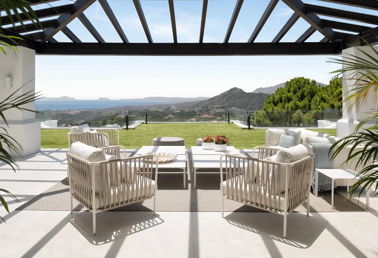 8 bedroom Villa for sale in La Zagaleta with pool garage - € 16,900,000 (Ref: 8464292)