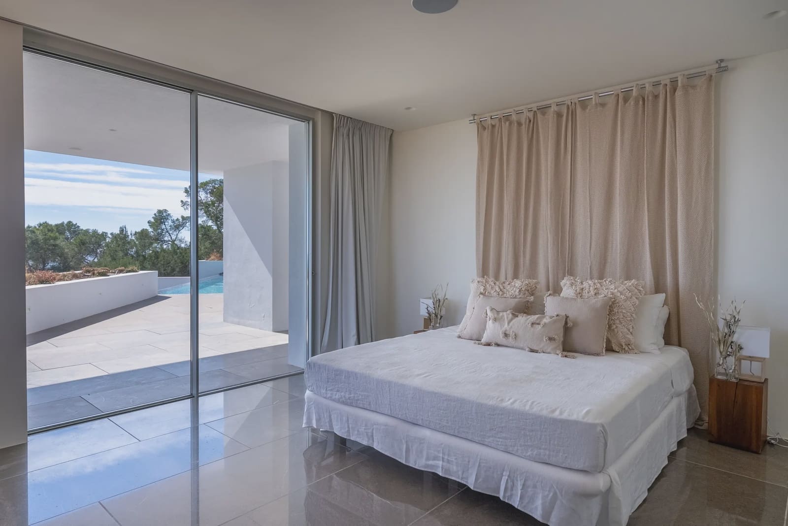 5 soveværelse Villa til salg i Es Cubells med swimmingpool garage - € 11.800.000 (Ref: 8464294)