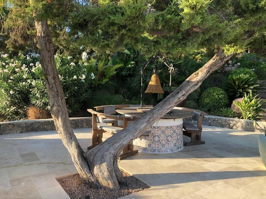 5 soveværelse Villa til salg i Cala Jondal med swimmingpool garage - € 5.550.000 (Ref: 8464296)