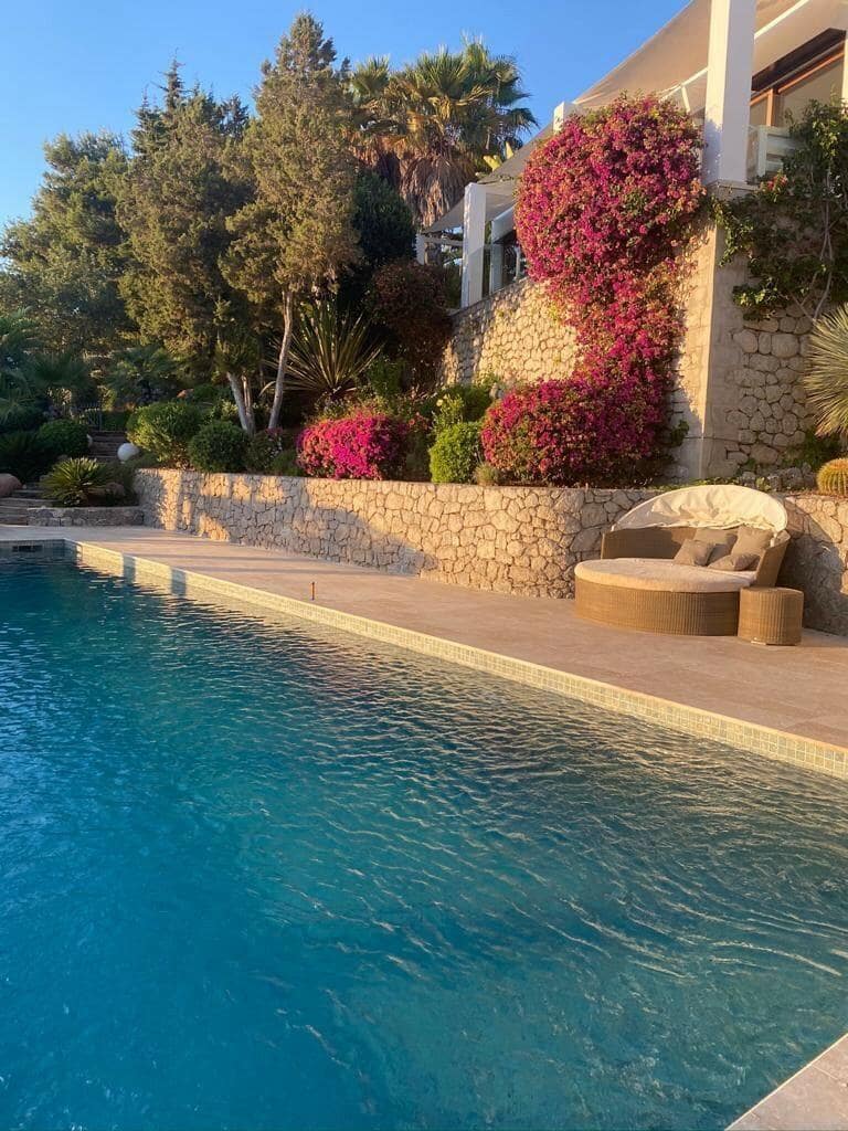 5 soveværelse Villa til salg i Cala Jondal med swimmingpool garage - € 5.550.000 (Ref: 8464296)