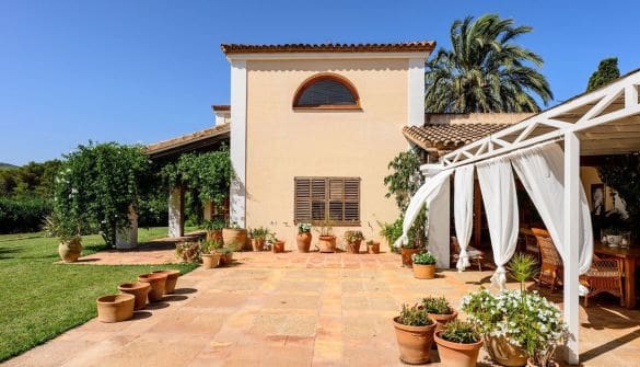 6 soverom Villa til salgs i Sant Carles de Peralta, Santa Eulalia / Santa Eularia med svømmebasseng garasje - € 6 900 000 (Ref: 8464298)