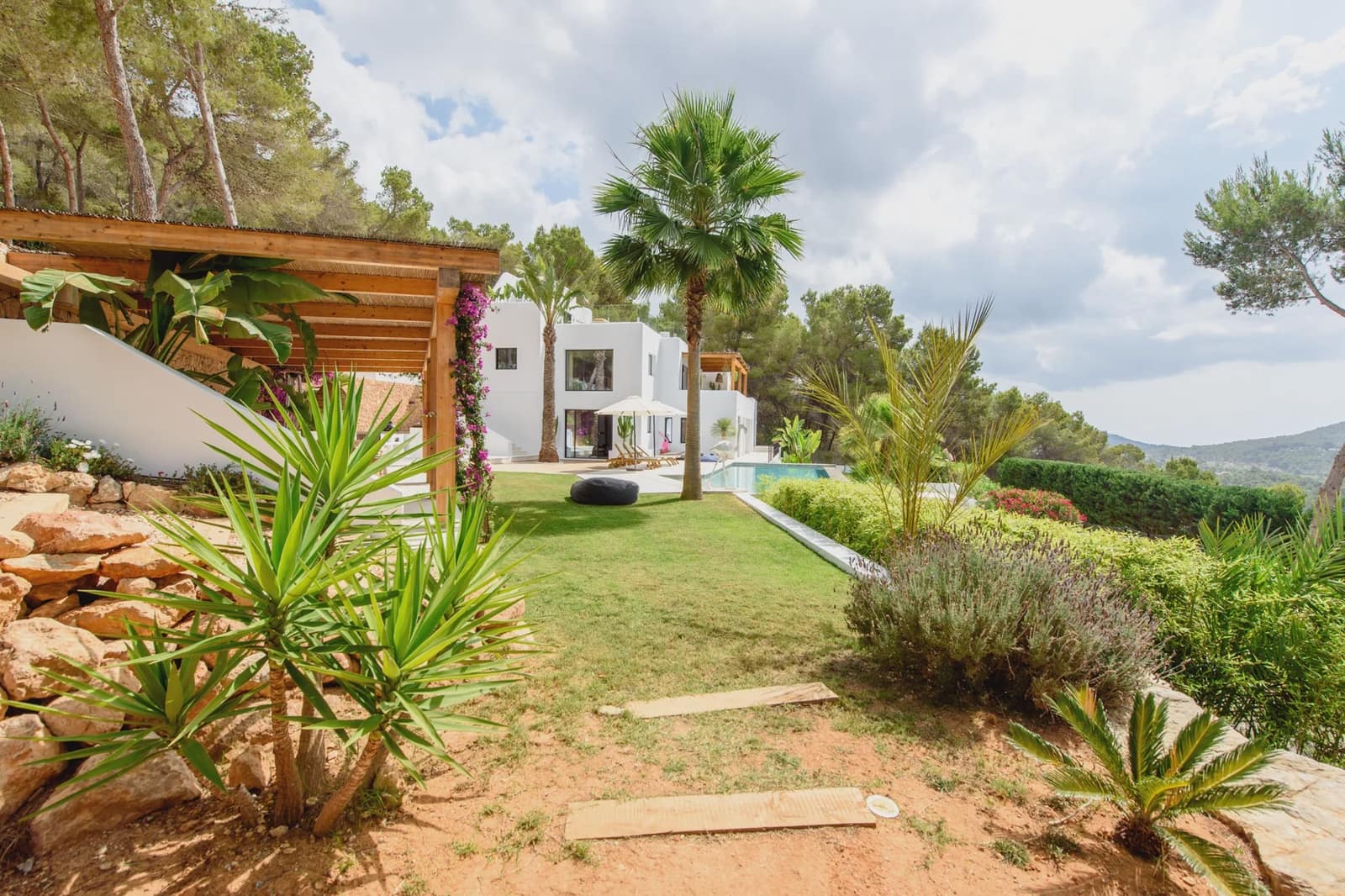 6 soveværelse Villa til salg i Es Cubells med swimmingpool garage - € 5.450.000 (Ref: 8464300)