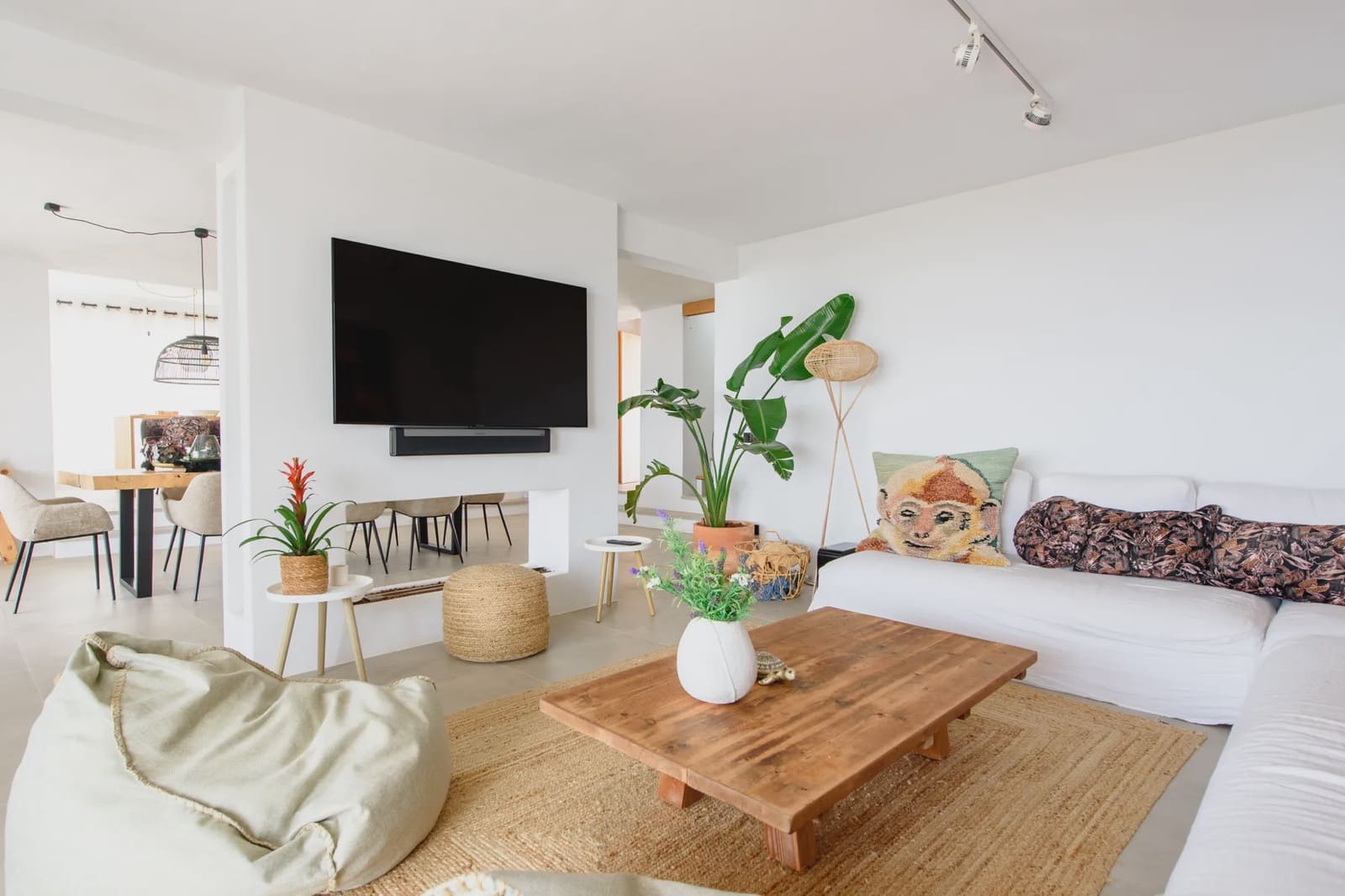 6 soveværelse Villa til salg i Es Cubells med swimmingpool garage - € 5.450.000 (Ref: 8464300)