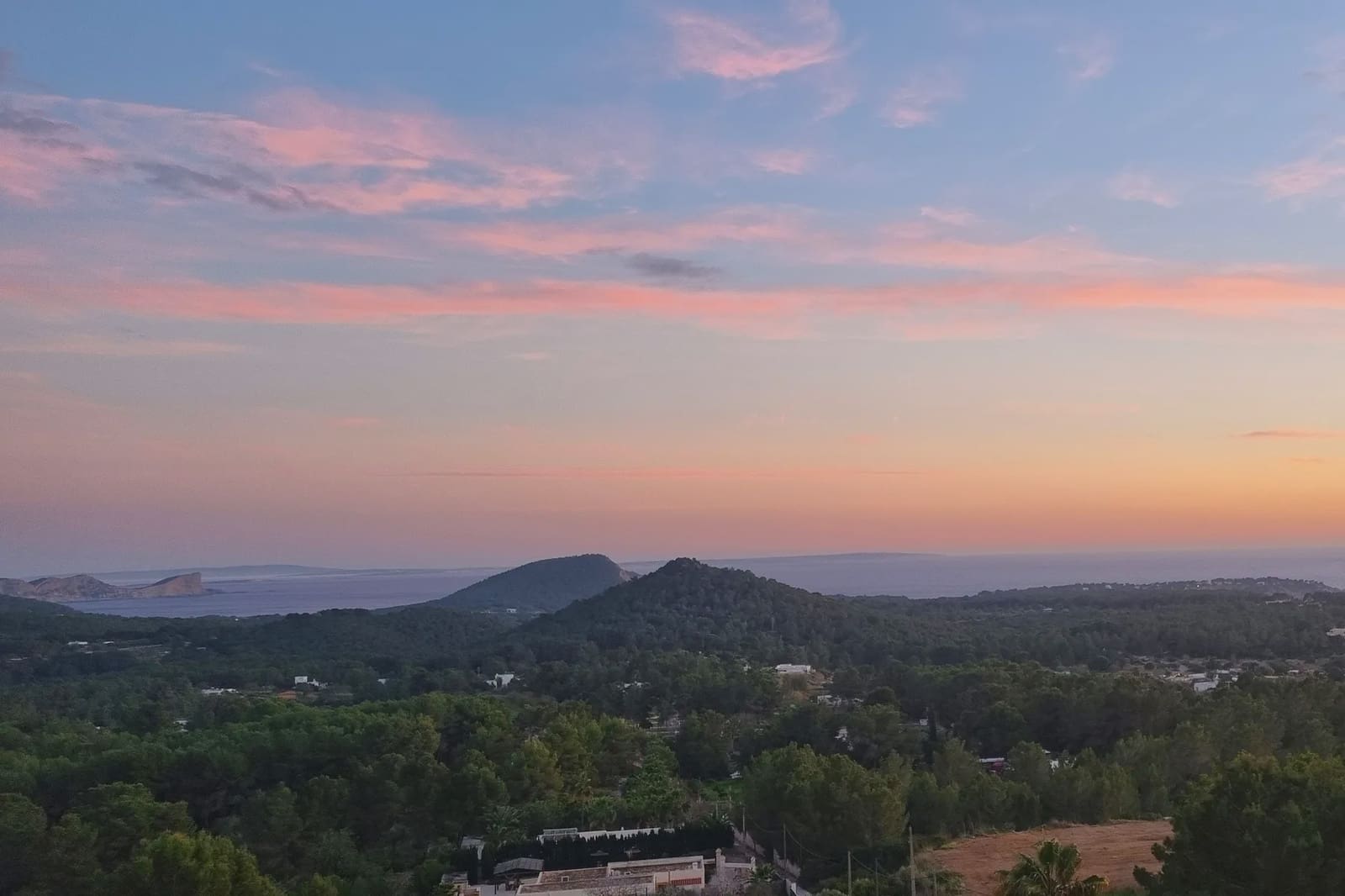 6 soveværelse Villa til salg i Es Cubells med swimmingpool garage - € 5.450.000 (Ref: 8464300)