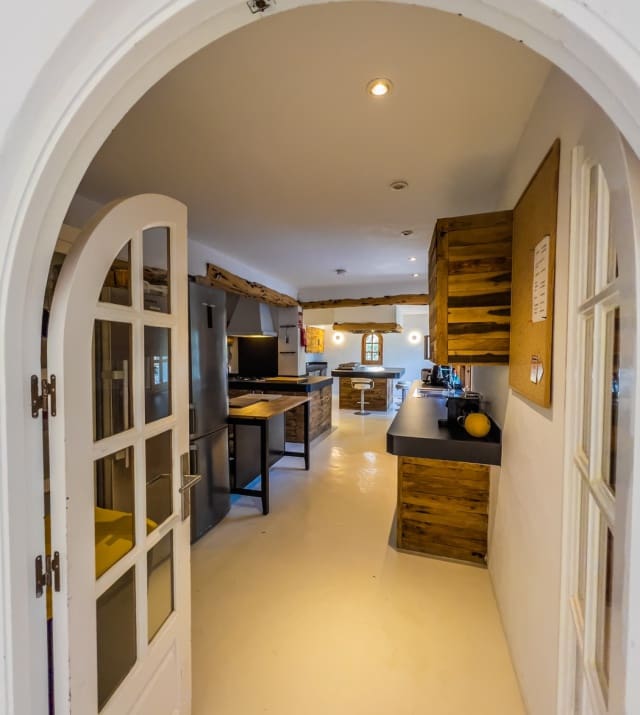 15 bedroom Villa for sale in Cap Martinet with pool garage - € 5,250,000 (Ref: 8464301)