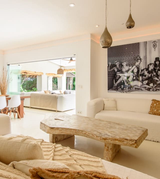 15 bedroom Villa for sale in Cap Martinet with pool garage - € 5,250,000 (Ref: 8464301)