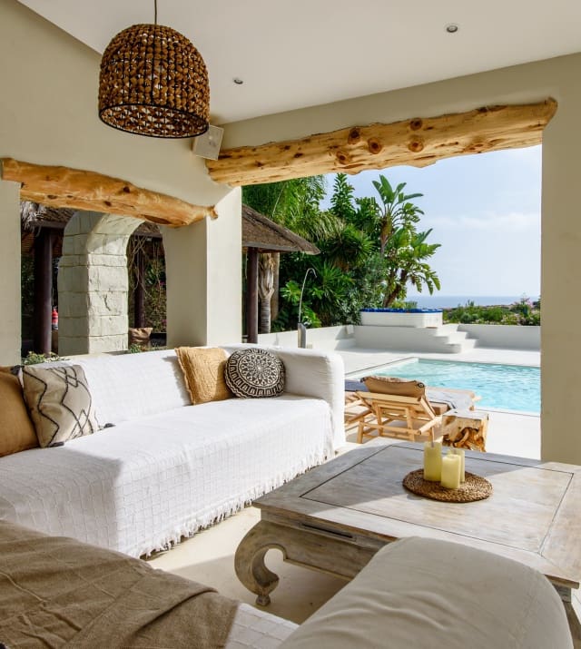 15 bedroom Villa for sale in Cap Martinet with pool garage - € 5,250,000 (Ref: 8464301)