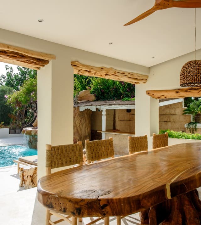 15 bedroom Villa for sale in Cap Martinet with pool garage - € 5,250,000 (Ref: 8464301)