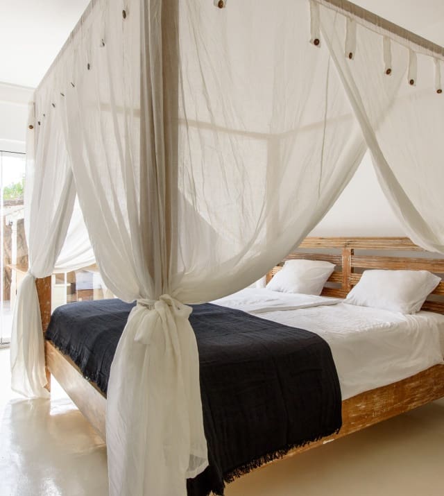 15 bedroom Villa for sale in Cap Martinet with pool garage - € 5,250,000 (Ref: 8464301)