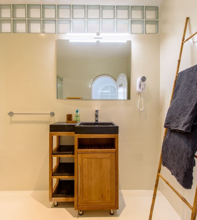 15 bedroom Villa for sale in Cap Martinet with pool garage - € 5,250,000 (Ref: 8464301)