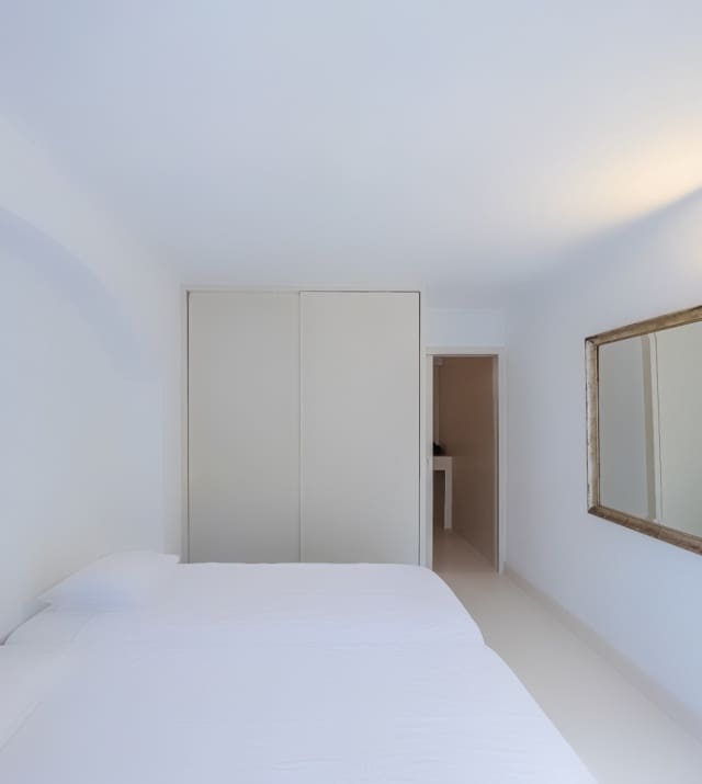 15 bedroom Villa for sale in Cap Martinet with pool garage - € 5,250,000 (Ref: 8464301)