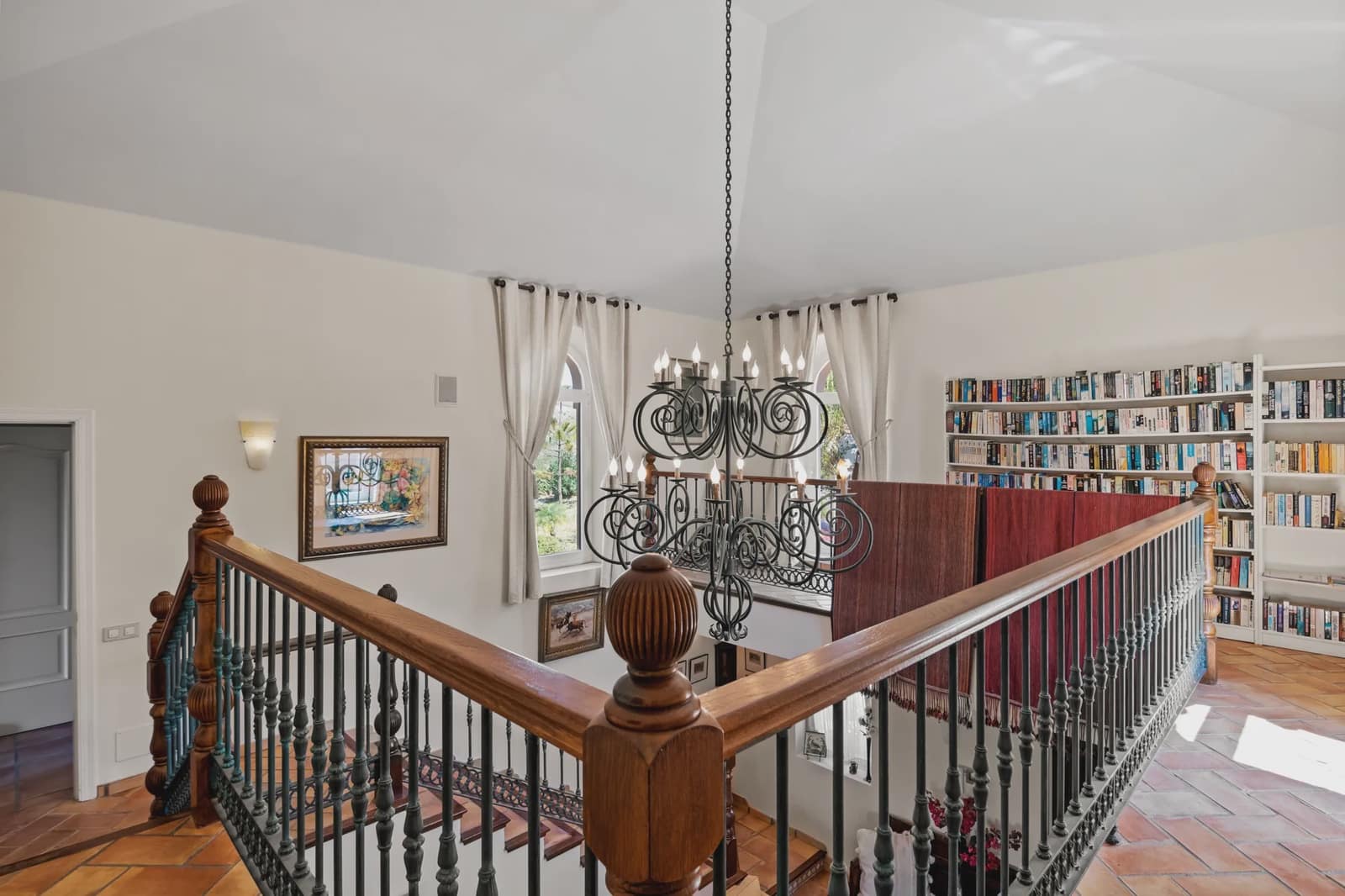 4 bedroom Villa for sale in Marbella with pool garage - € 3,250,000 (Ref: 8464302)