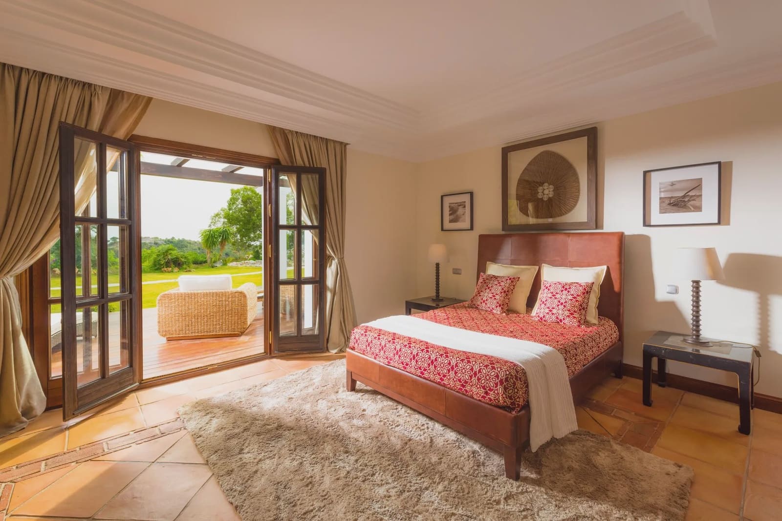 6 bedroom Villa for sale in Marbella with pool garage - € 3,700,000 (Ref: 8464303)