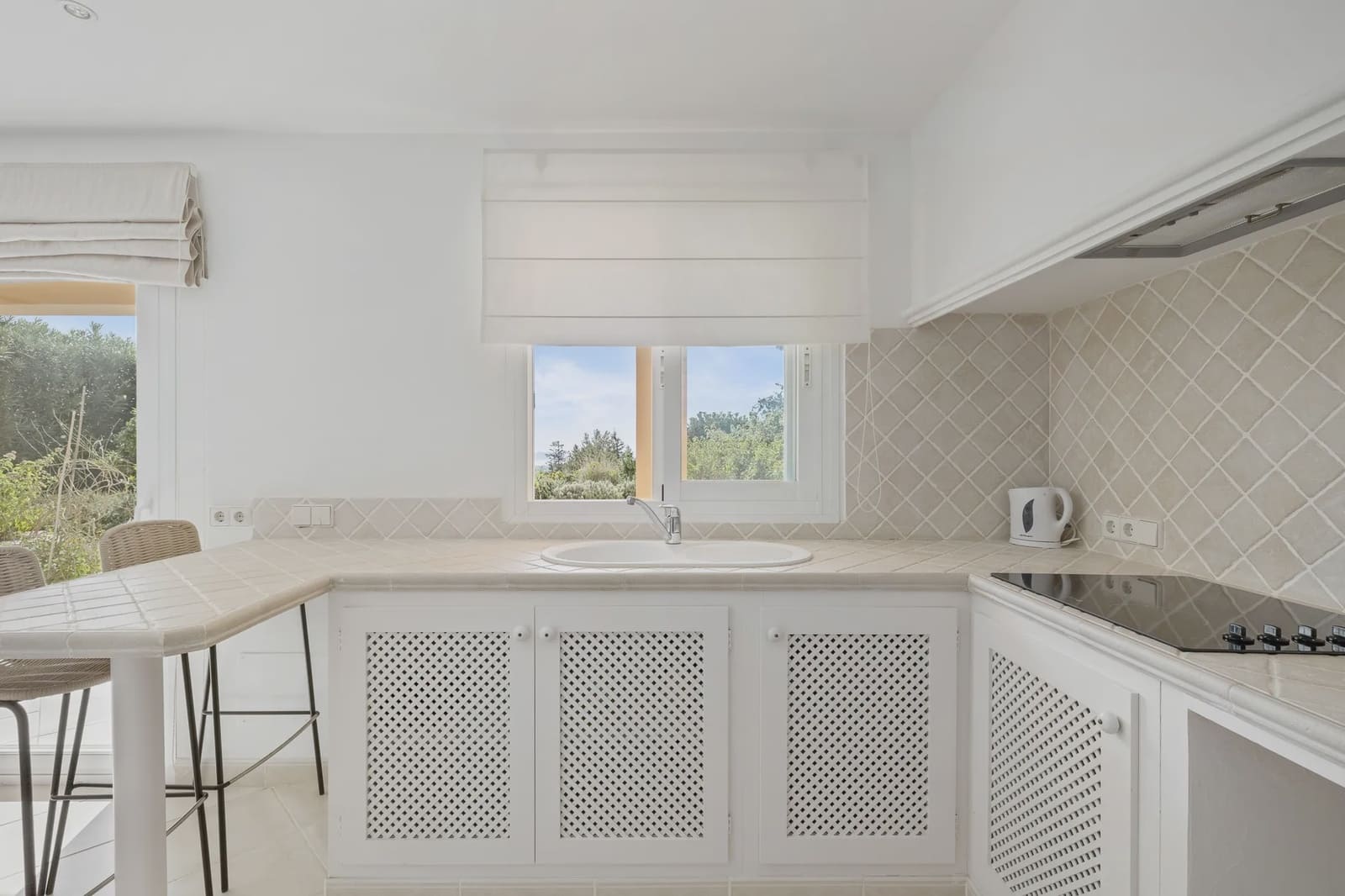 5 soveværelse Villa til salg i Es Cubells med swimmingpool garage - € 5.900.000 (Ref: 8464304)