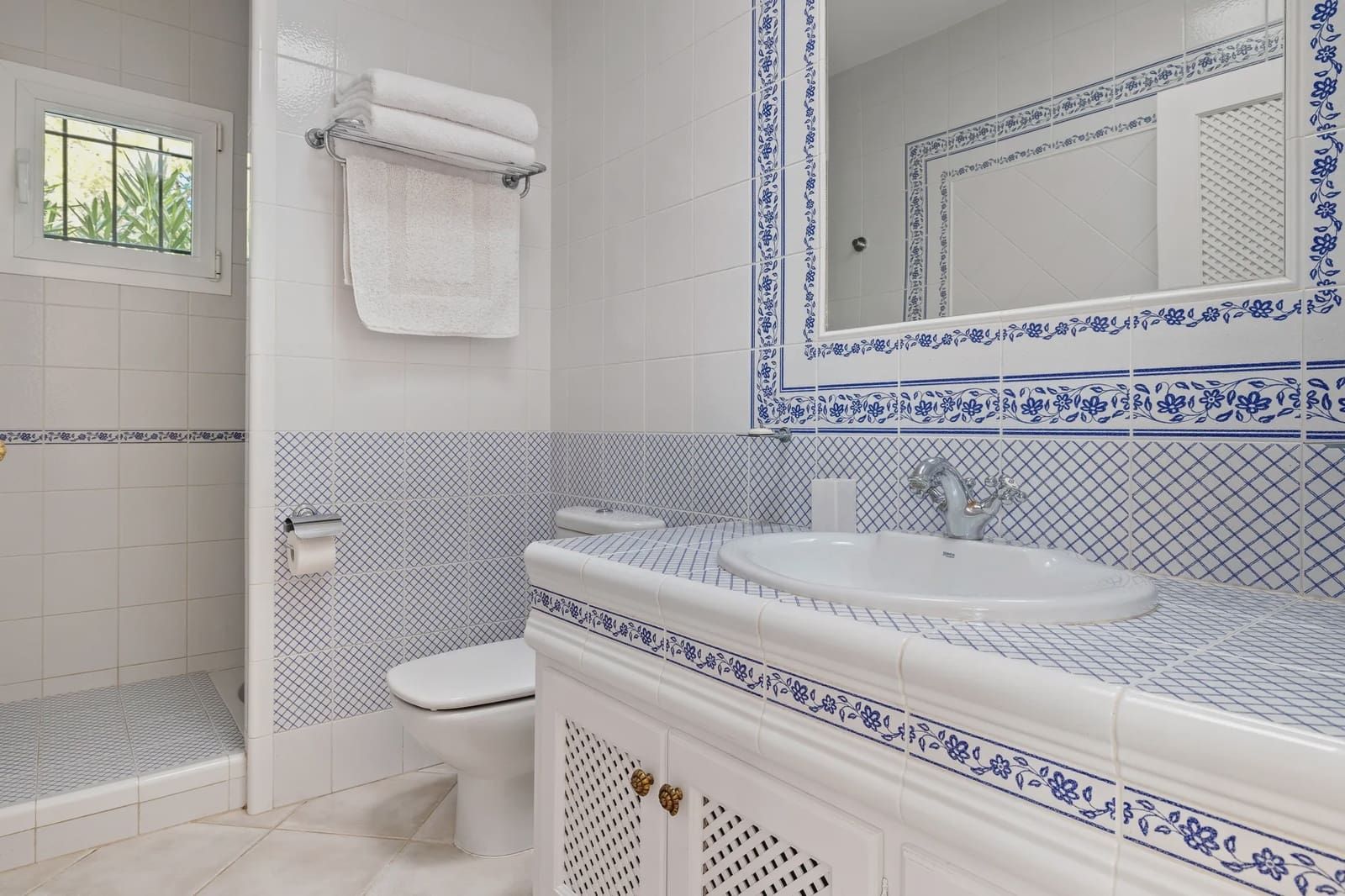 5 soveværelse Villa til salg i Es Cubells med swimmingpool garage - € 5.900.000 (Ref: 8464304)