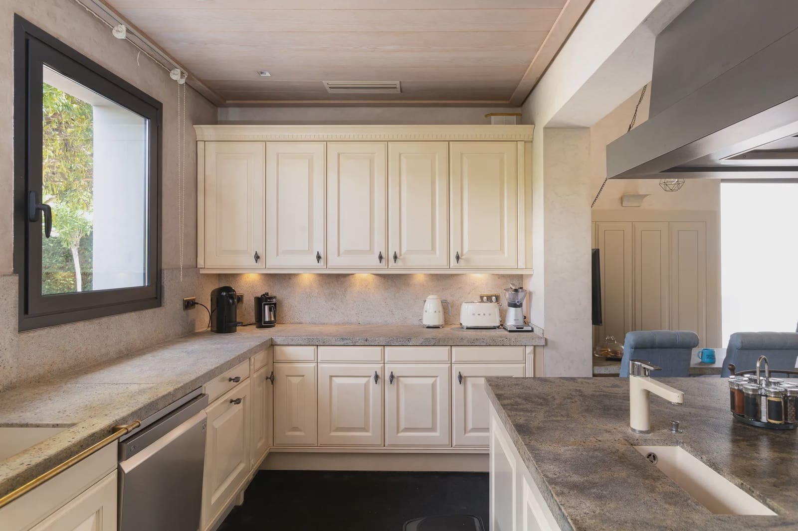 11 soverom Villa til salgs i Sant Andreu de Llavaneres med svømmebasseng garasje - € 6 000 000 (Ref: 8464309)