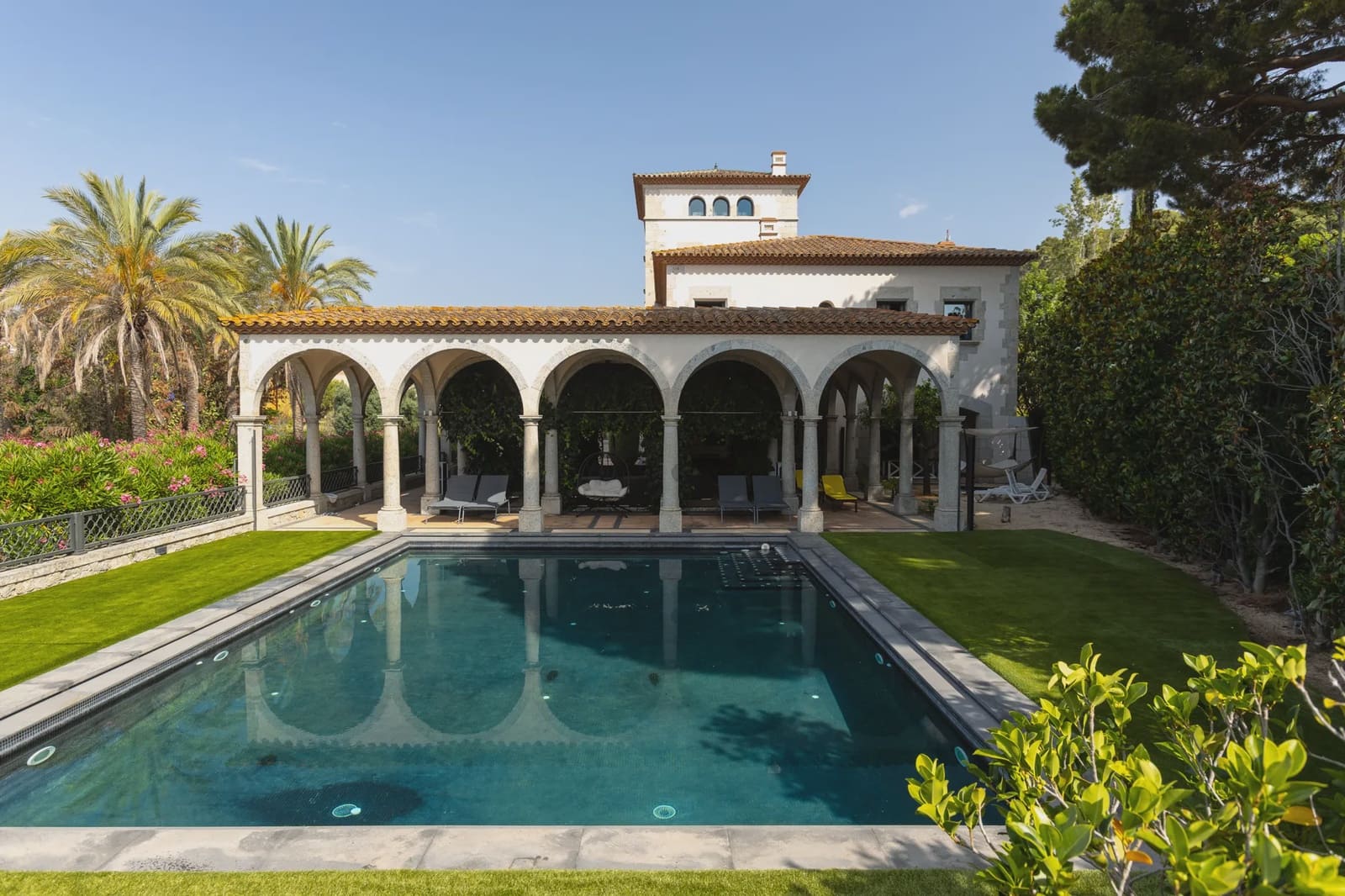 11 soverom Villa til salgs i Sant Andreu de Llavaneres med svømmebasseng garasje - € 6 000 000 (Ref: 8464309)