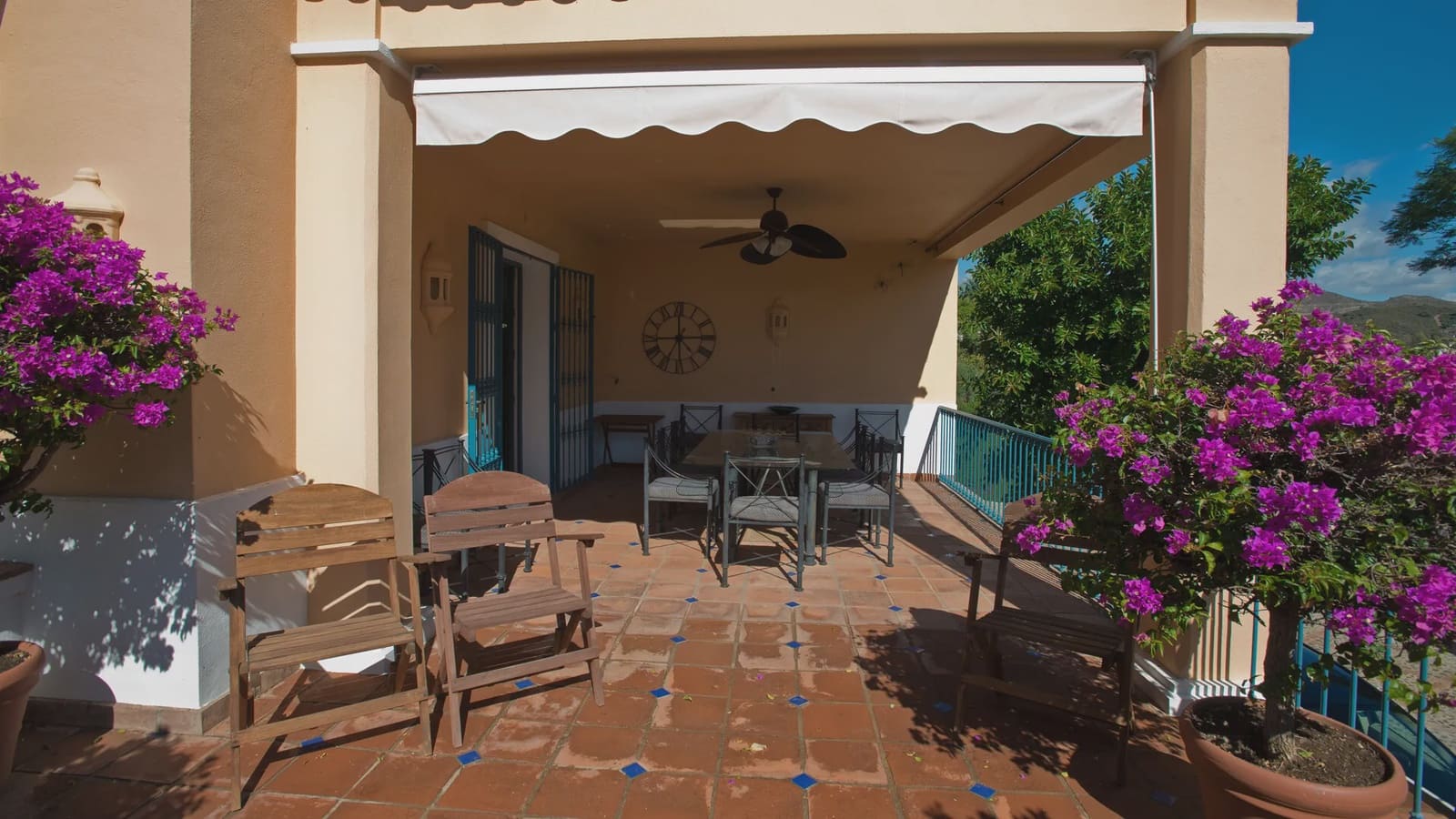 10 soverom Villa til salgs i Marbella med svømmebasseng garasje - € 4 995 000 (Ref: 8464311)