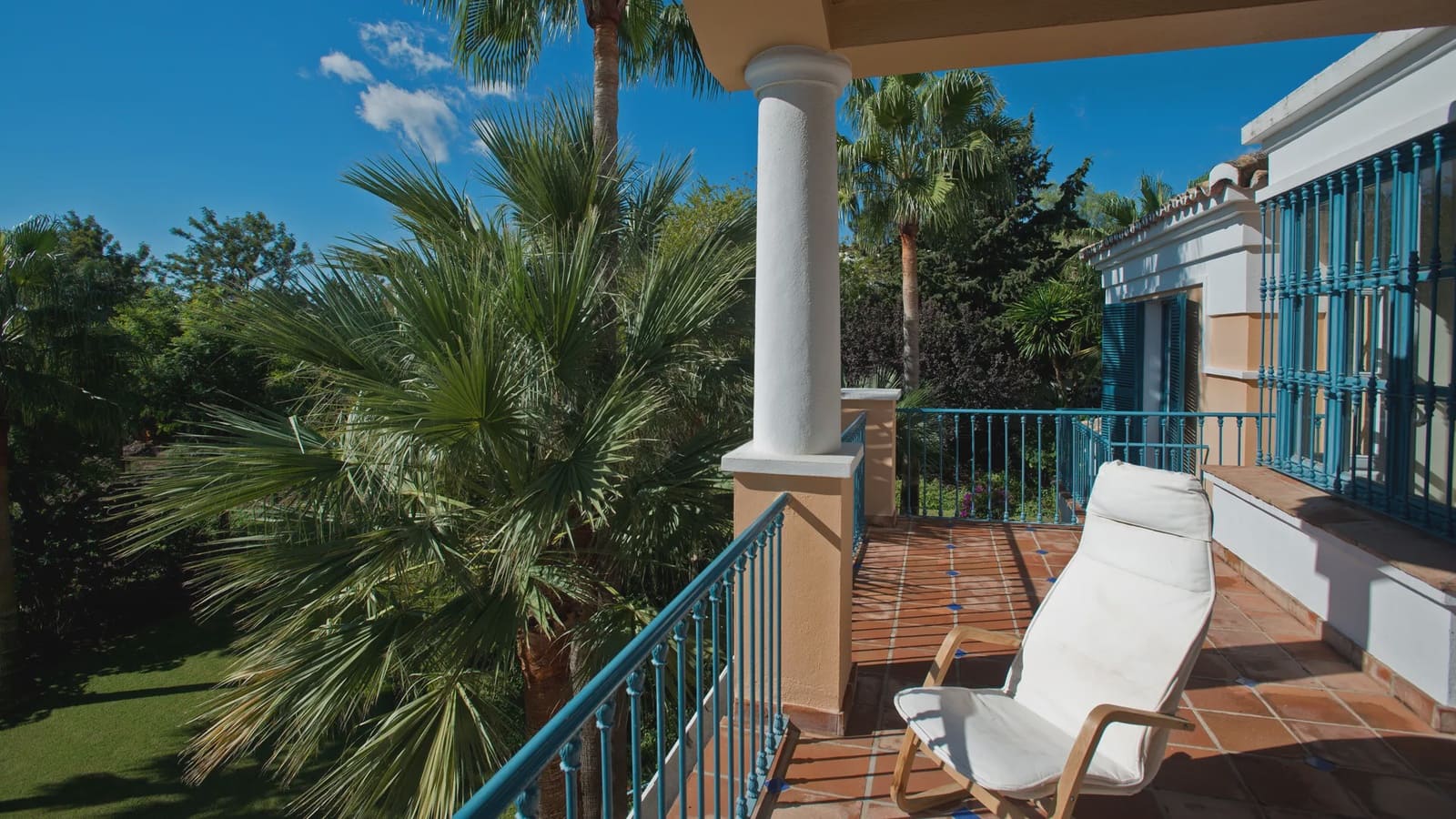 10 soverom Villa til salgs i Marbella med svømmebasseng garasje - € 4 995 000 (Ref: 8464311)